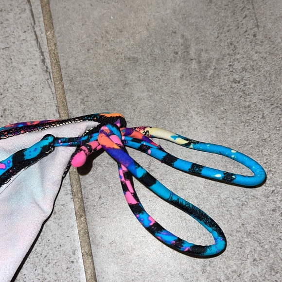 Vibrant print bikini bottoms-cheeky - Picture 3 of 5